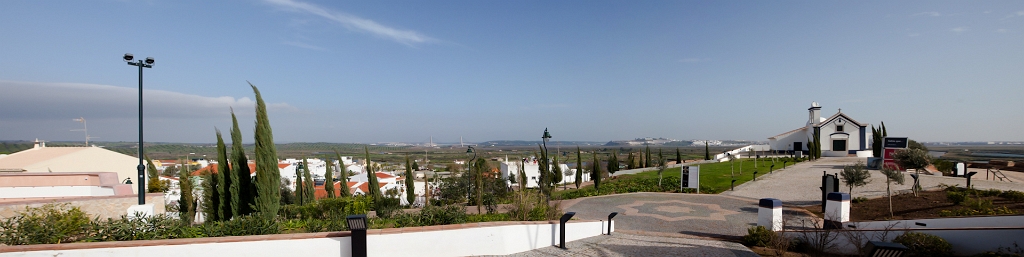 [Group 11]-IMG_8029_IMG_8037-9 images.jpg - Eglise à Castro Marim